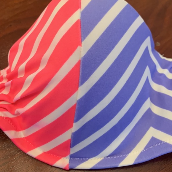 Victoria’s Secret Swim Strapless Top - Picture 2 of 7